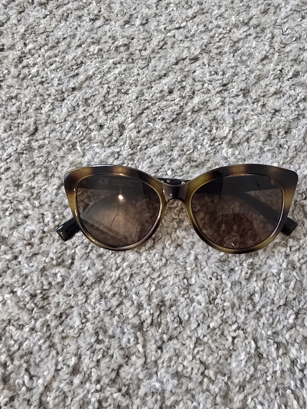 H&M Women's Tortoiseshell Cat-Eye Sunglasses, Brown Gradient, Quiet Luxury, Chic